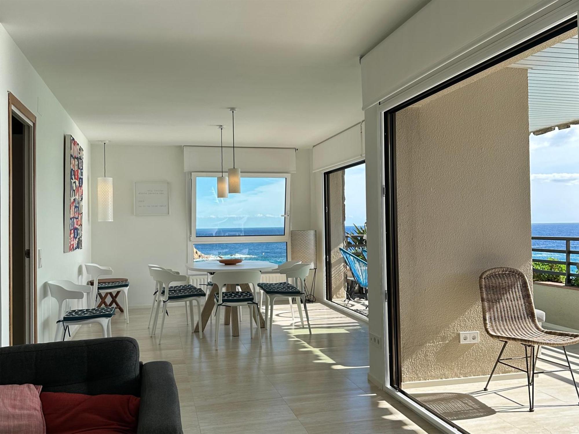 Magnificent Apartment At The Sea Front Of Tossa De Mar Exterior photo